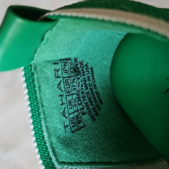 *RARE* Tahari Florentia Slip-On Flat Green Women's Shoes Size 6.5 - Picture 10 of 10